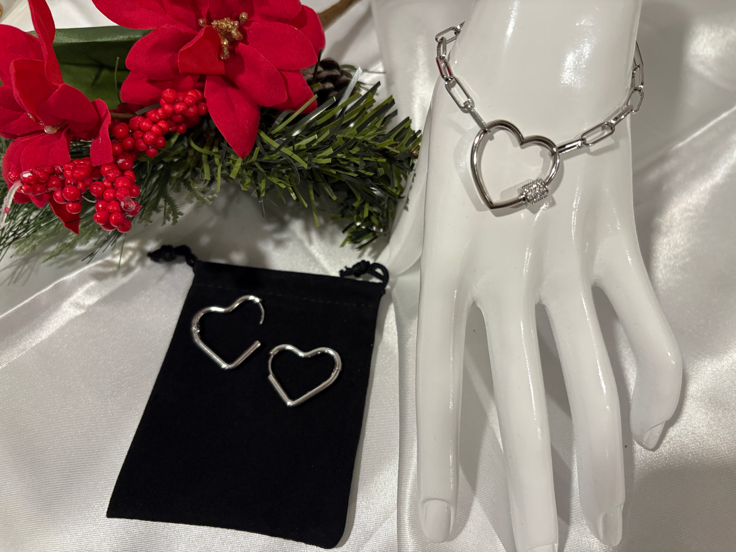 Holiday Heart Jewelry Set in Silver - Wrapped in love, ready to give