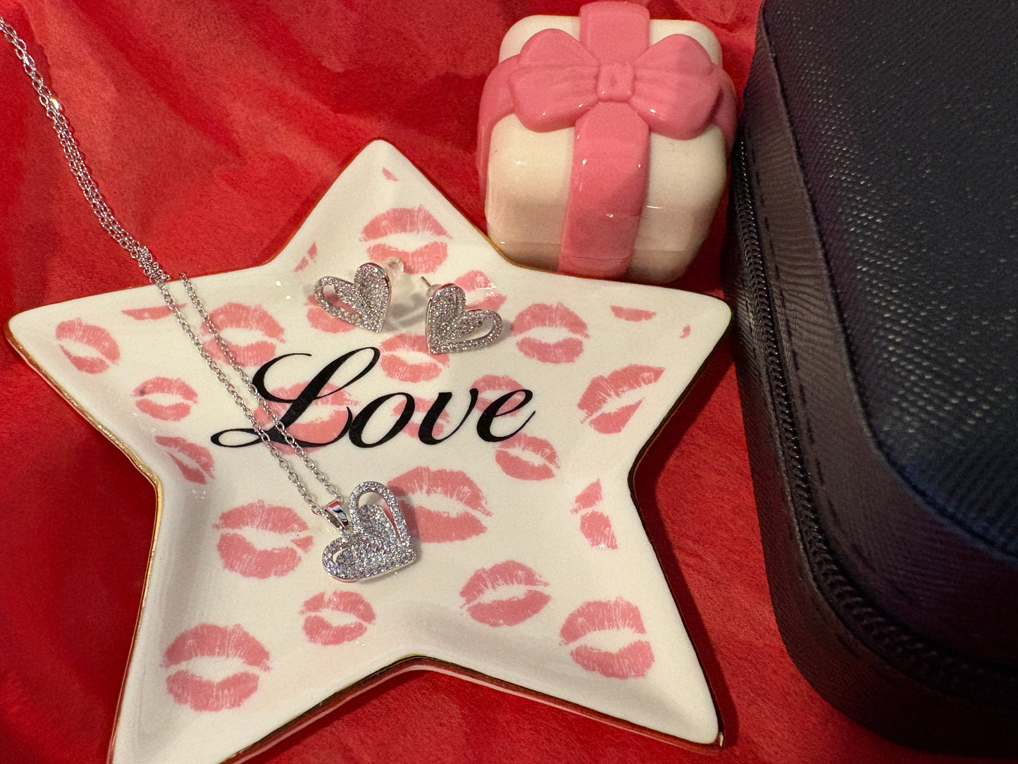 Starlit Hearts Holiday Gift Set - Perfect for Gift Giving