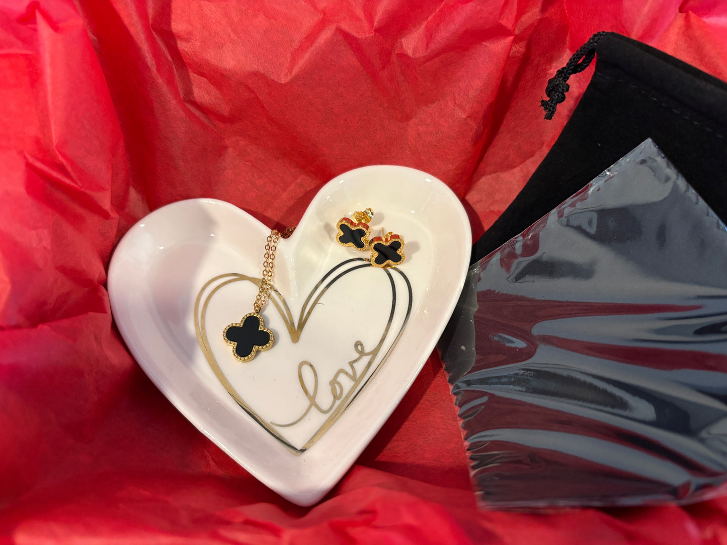 Golden Noir Gift Set - Simplistic Beauty that's Gift Ready