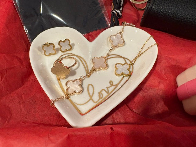 Golden Radiance Deluxe Holiday Gift Set- Perfect Gift for any occasion