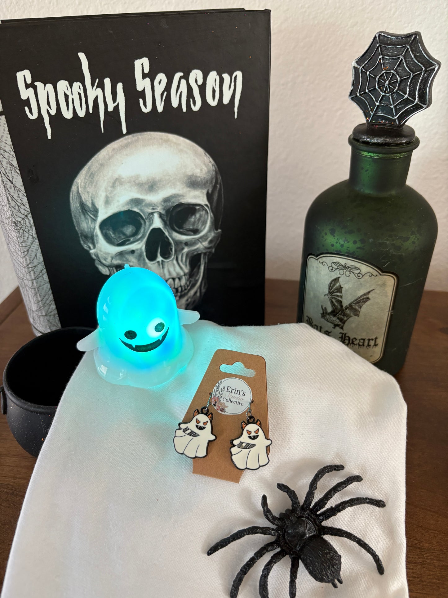 Halloween Earrings - Spooky Ghost w/ Knife Dangle Earrings