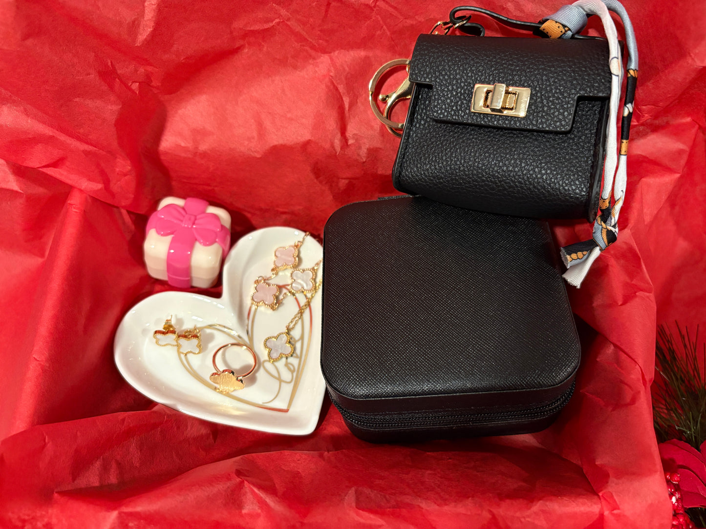 Golden Radiance Deluxe Holiday Gift Set- Perfect Gift for any occasion