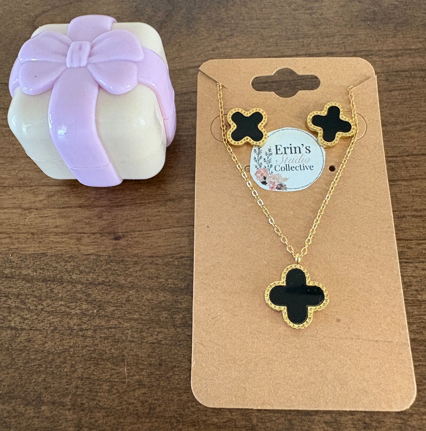 Black & Gold Quatrefoil Earring/Necklace Jewelry Set