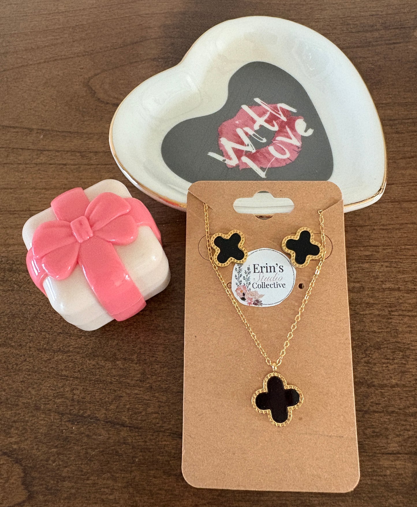 Black & Gold Quatrefoil Earring/Necklace Jewelry Gift Set