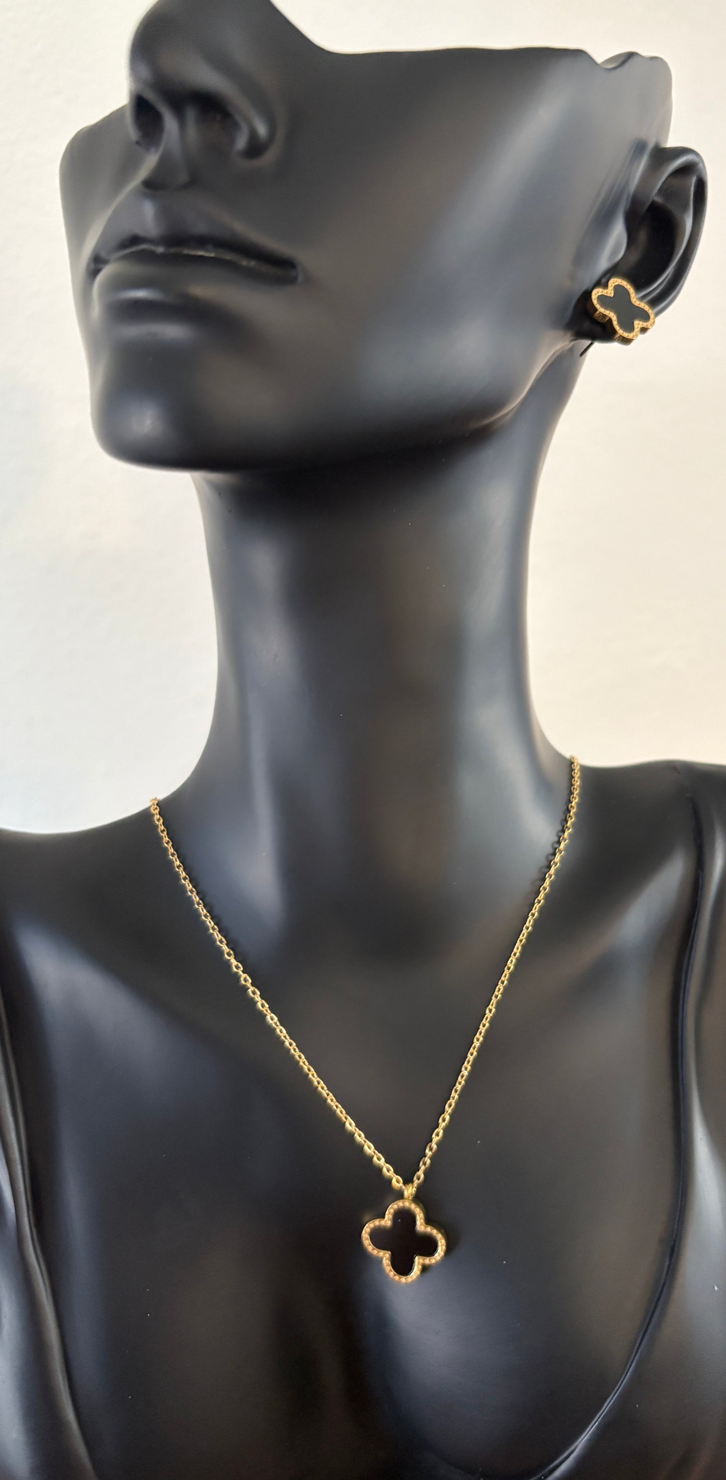 Black & Gold Quatrefoil Earring/Necklace Jewelry Set