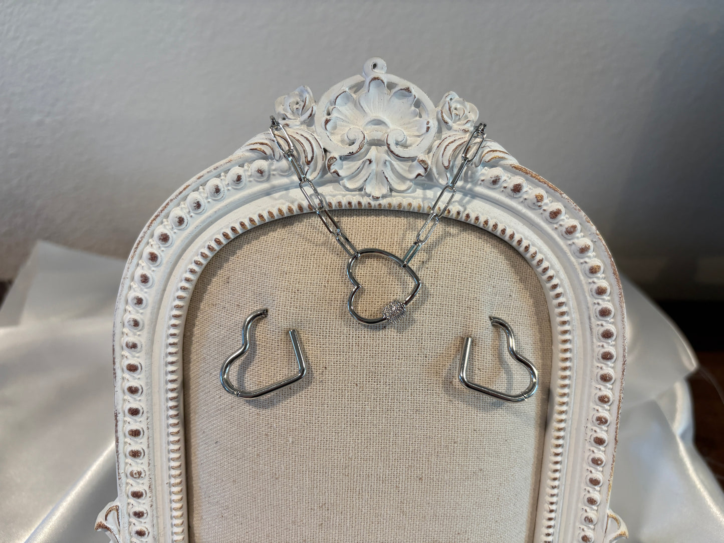 Holiday Heart Gift Set in Silver - Heartfelt Gifts - Wrapped and Ready to Give