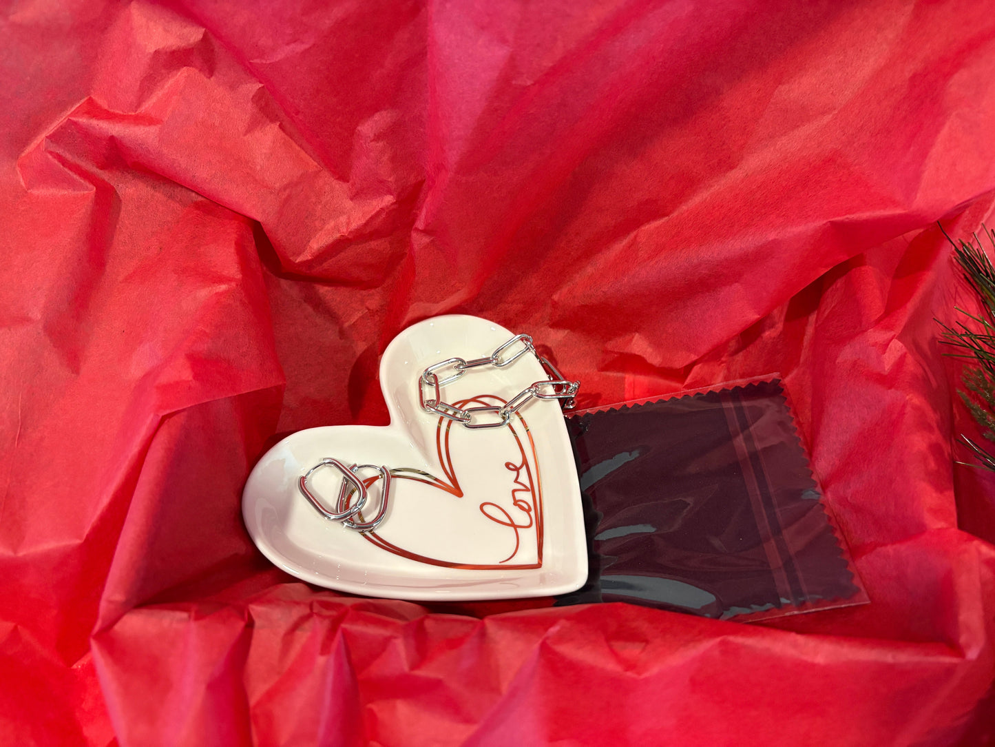 Modern Muse Holiday Gift Set in Silver - Give Gifts That Create Memories