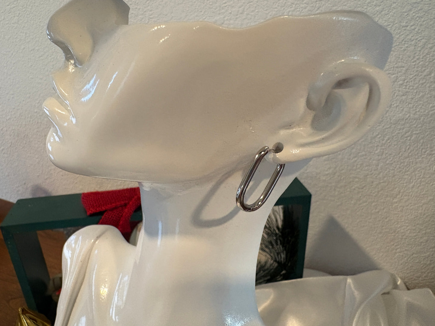 Modern Muse Holiday Gift Set in Silver - Give Gifts That Create Memories