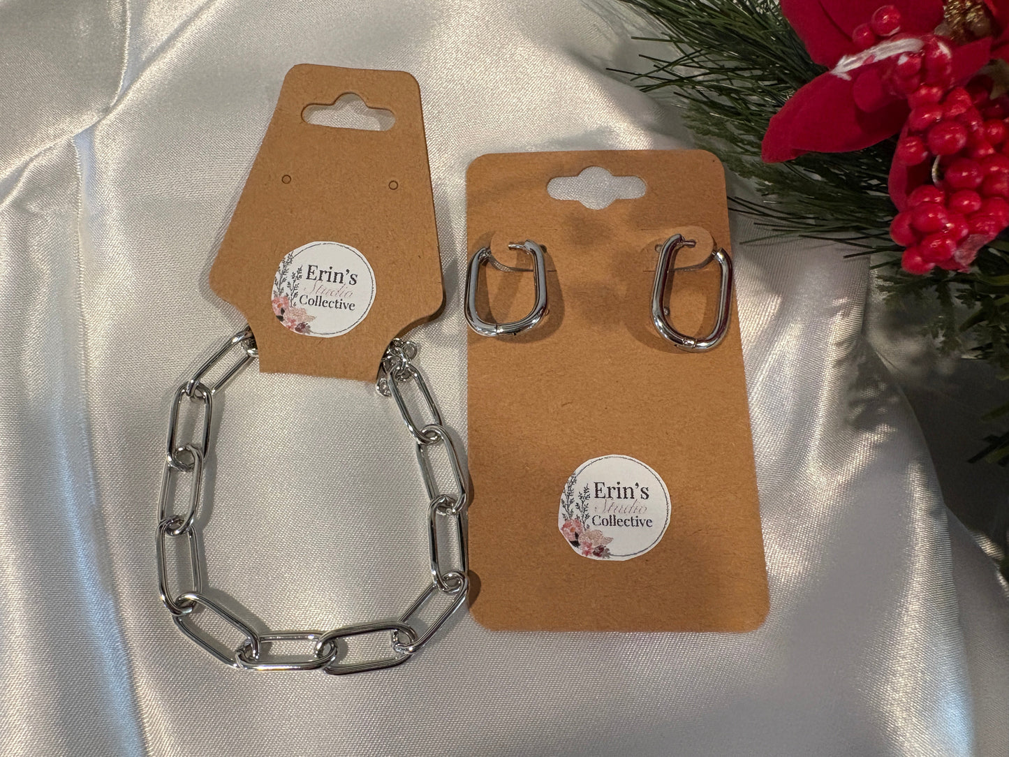 Modern Muse Holiday Gift Set in Silver - Give Gifts That Create Memories