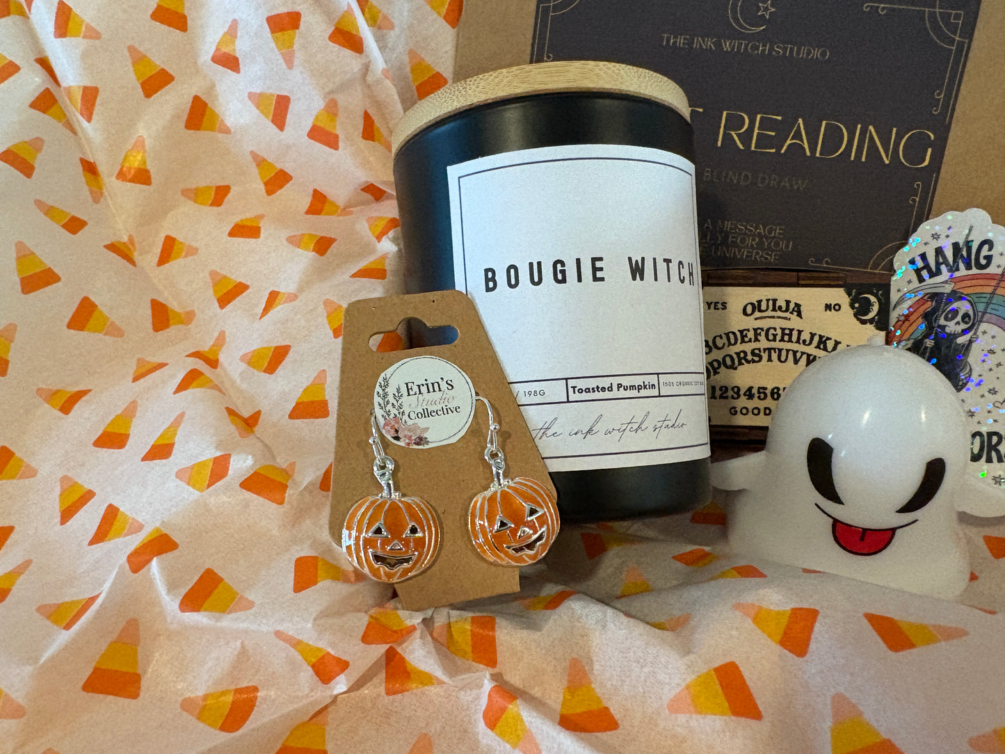 Bougie Witch Halloween Gift Set – Jack-O’-Lantern Dangle Earrings, 3-Card Tarot Reading, Bougie Witch Candle, Wooden Ouija Board Matchbox, Grim Reaper Sticker & Light-Up Ghost for Halloween Lovers