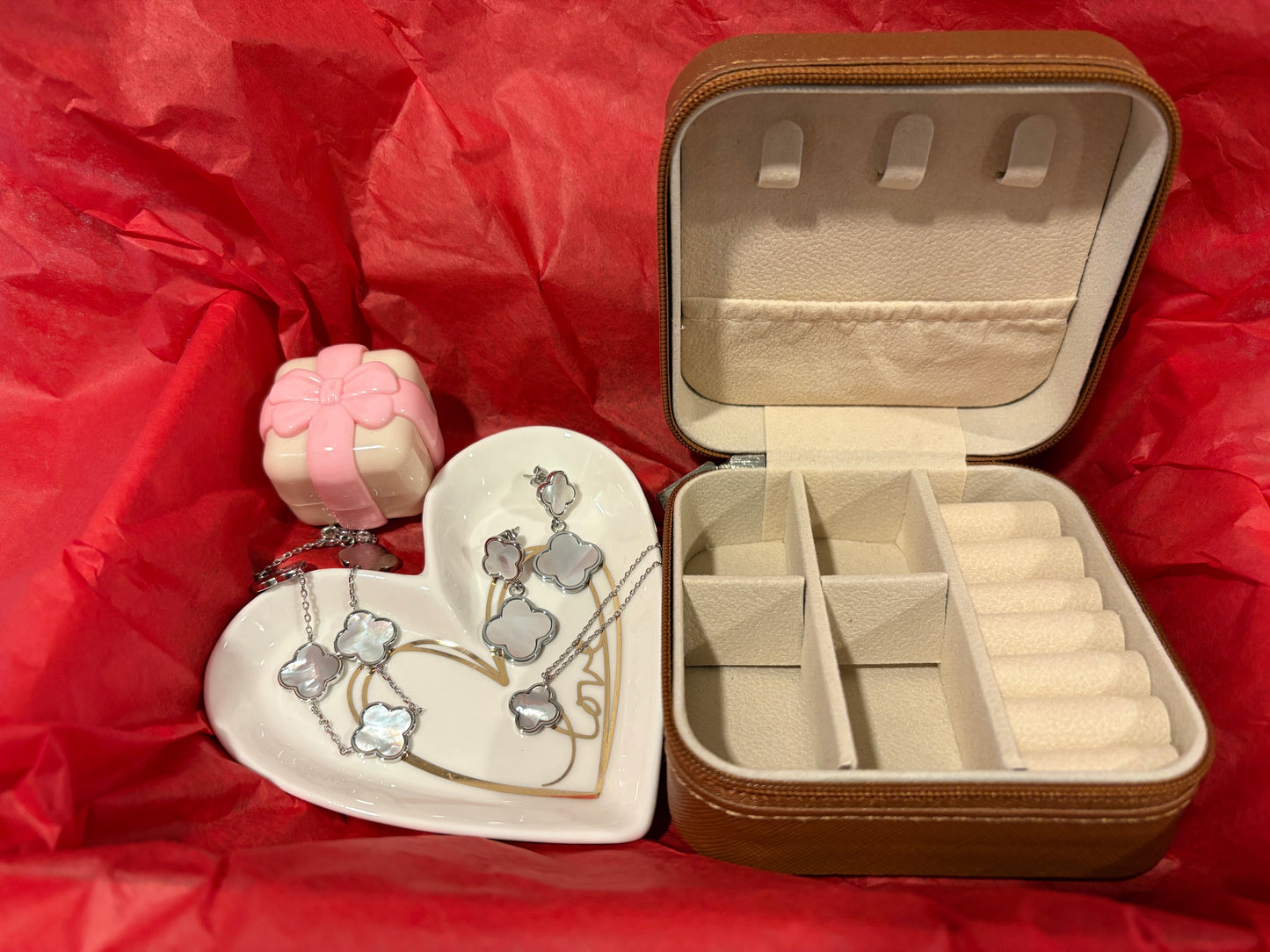 Silver Radiance Holiday Gift Set - Holiday Gifts That Shine